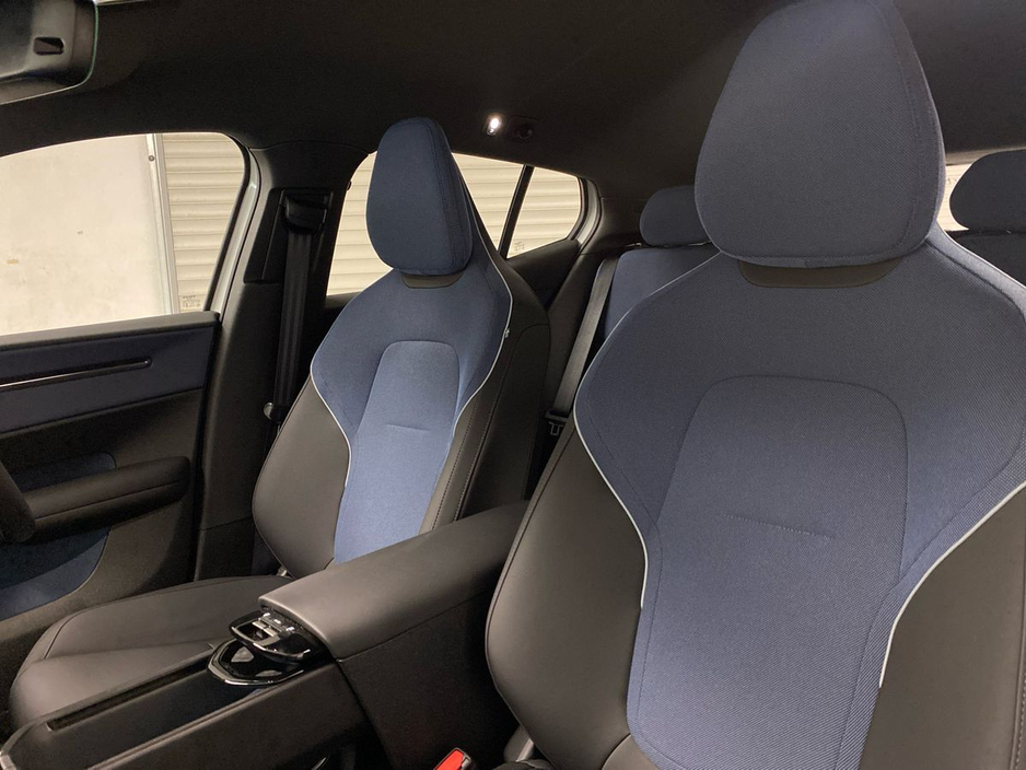 2025 Volvo EX30 Single Motor BEV 272hp Plus €39,995