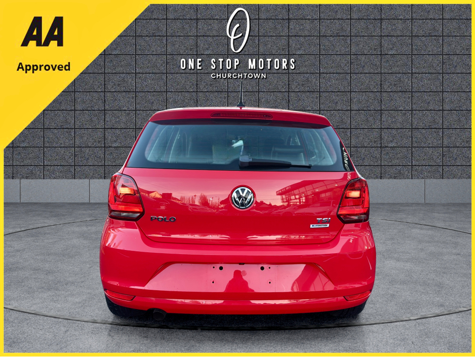 2016 Volkswagen Polo *HIGHLINE* 35,000KMS / LEATHER / HEATED SEATS / CAMERA / AUTO €13,900