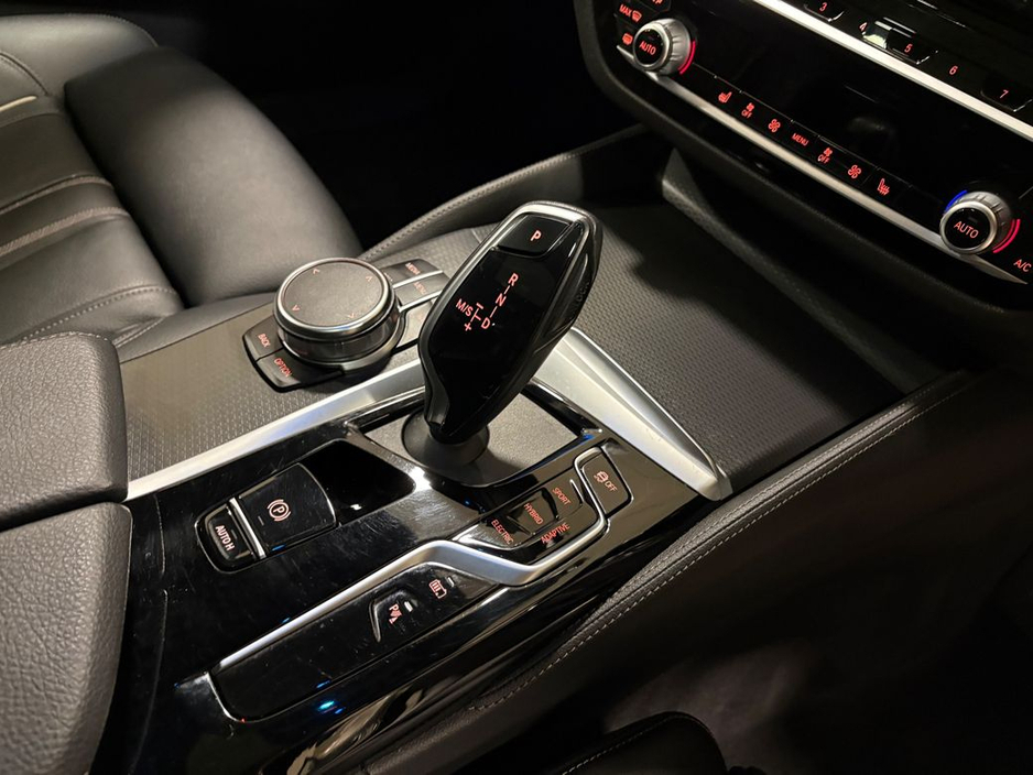 2022 BMW 5 Series 530e M-SPORT PRO TOURING=LOW MILES//HUGE SPEC=FULL SERVICE HISTORY=221 D REG=ONLY €140 ANNUAL ROAD TAX//TAILORED FINANCE PACKAGES AVAILABLE=TRADE INS €39,995