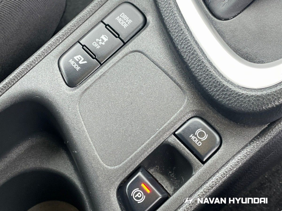 2024 Toyota Yaris Cross 1.5 Hybrid Luna