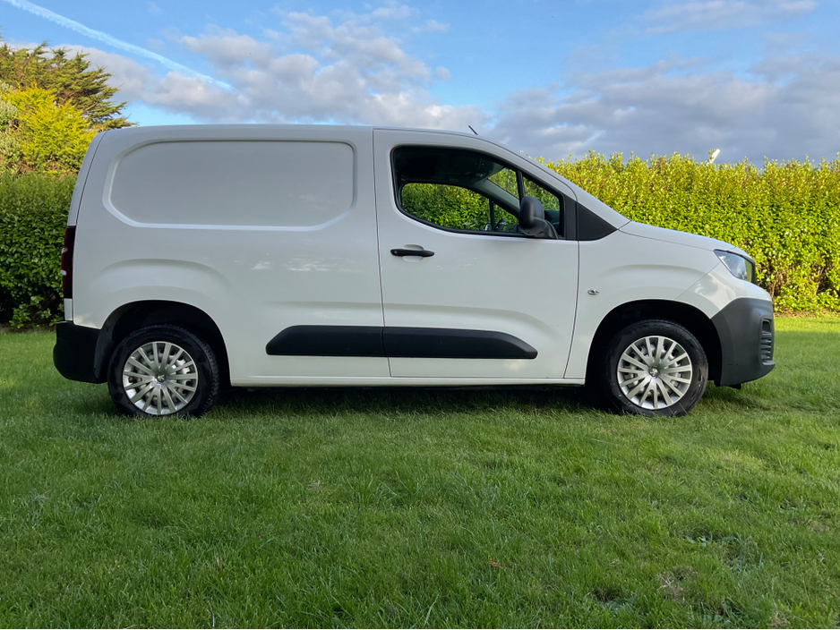 2019 Peugeot Partner ACTIVE PLUS 1.6 BLUEHD BLUEHDI 75 650 €11,750