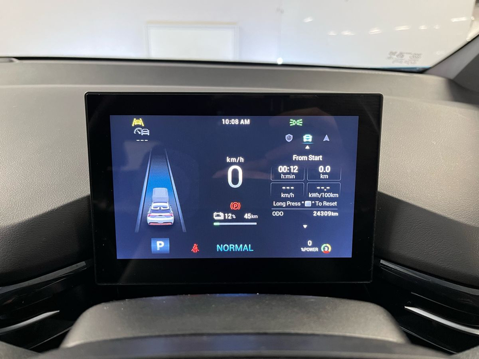 2023 MG 4 Trophy 64kWh Long Range 203PS - Reversing Camera - Sat Nav - Climate Control - Heated Seats - Keyless Start - Apple CarPlay/Android Auto €21,650