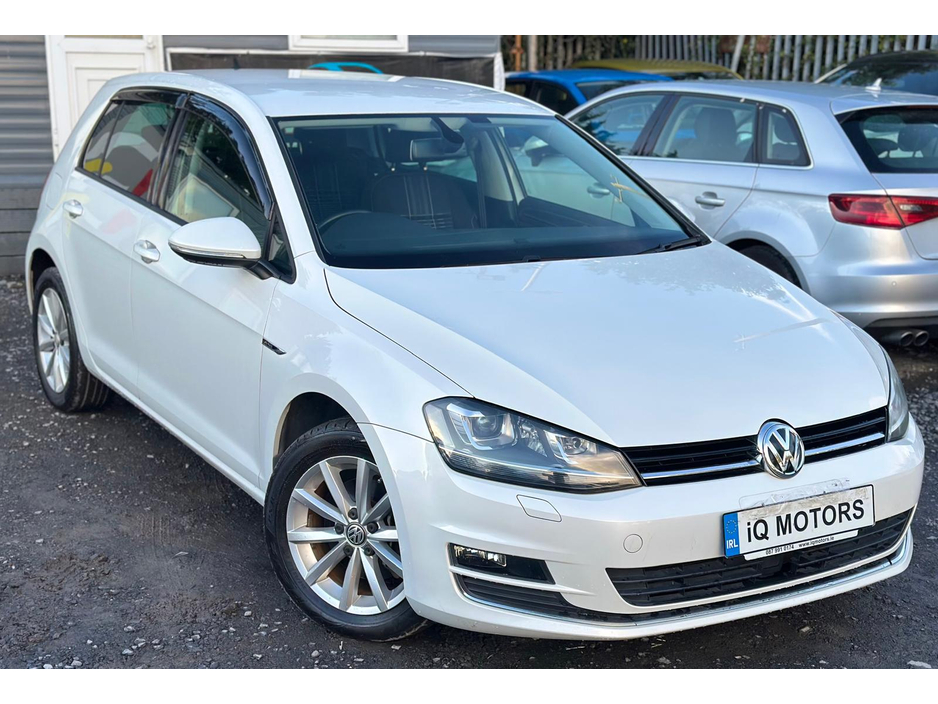 2015 Volkswagen Golf Lounge  Automatic 1.2 petrol Low Mileage  (8089) €13,595