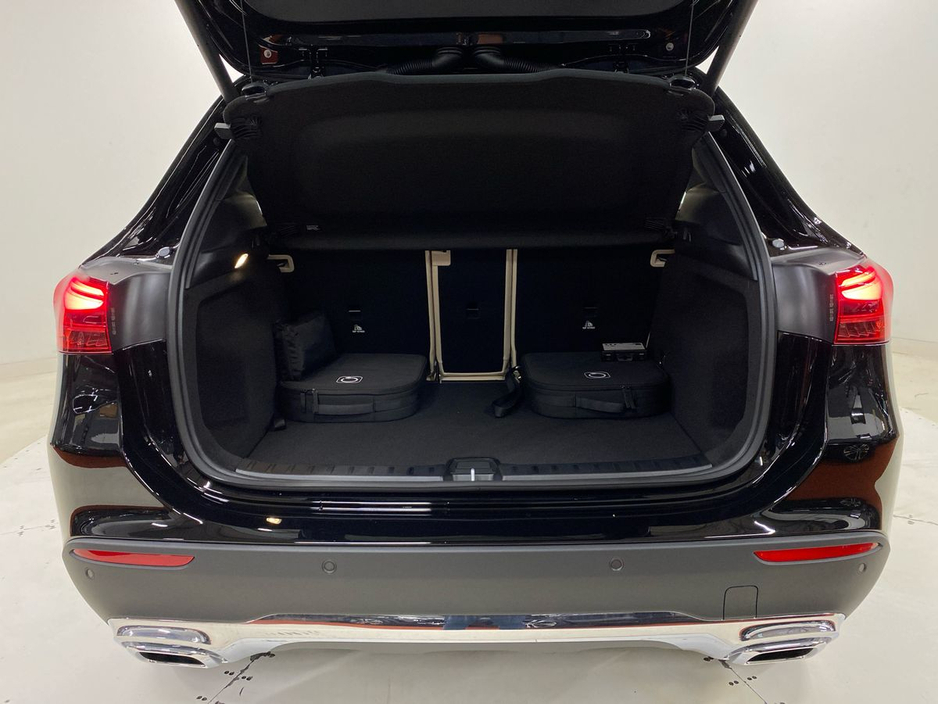 2026 Mercedes-Benz GLA Class GLA 250 E PROGRESSIVE LINE + | Heated Seats, Reversing Camera, Mirror Package €64,908