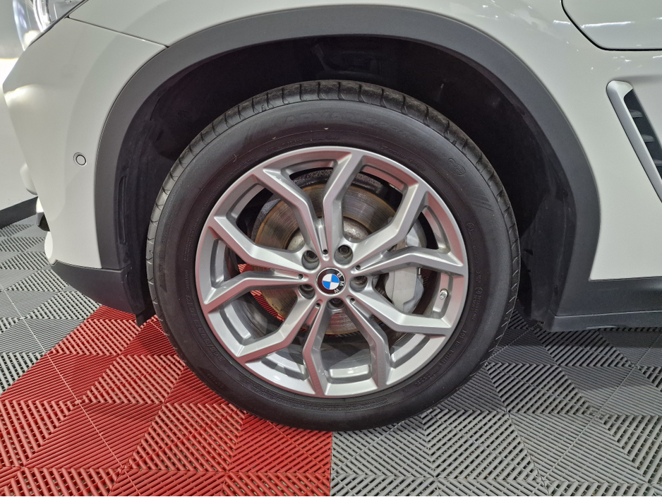 2021 BMW X3 30E X-DRIVE X-LINE AUTOMATIC **ONE OWNER / ACTIVE CRUISE CONTROL / APPLE CARPLAY / ELECTRIC TOWBAR / FULL MOCHA LEATHER / HEATED STEERING WHEEL / SAT NAV / REVERSE CAMERA / REAR TINTED GLASS** €38,450