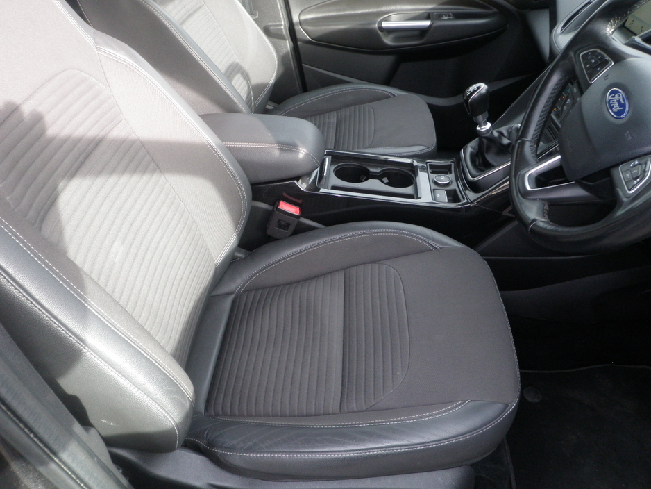 2018 Ford Kuga TITANIUM 1.5 TDCI 120PS F FWD 4DR €19,500