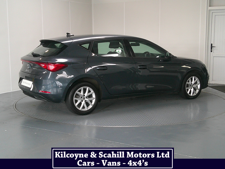 2022 SEAT Leon SE TDI €22,950