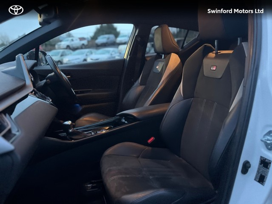 2023 Toyota C-HR C-HR 2.0 HYBRID GR SPORT