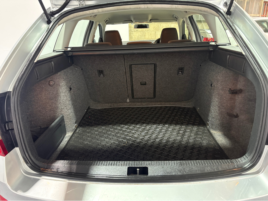 2016 Skoda Octavia 1.6 TDI 11 110HP 4DR COMBI AMBITION €9,950