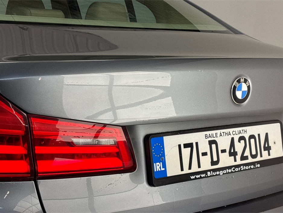 2017 BMW 5 Series SE**MULTIFUNCTIONAL STEERING WHEEL**TOUCH SCREEN MEDIA DISPLAY**PARKING SENSORS**DRIVE MODES**BLUETOOTH**KEYLESS START**FRONT HEATED SEATS**CREAM LEATHER INTERIOR**AMBIENT LIGHTING** €21,995