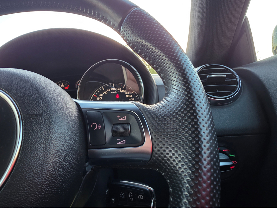 2013 Audi TT 1.8 TFSI S-LINE EDITION HALF LEATHER STUNNING CAR €15,750