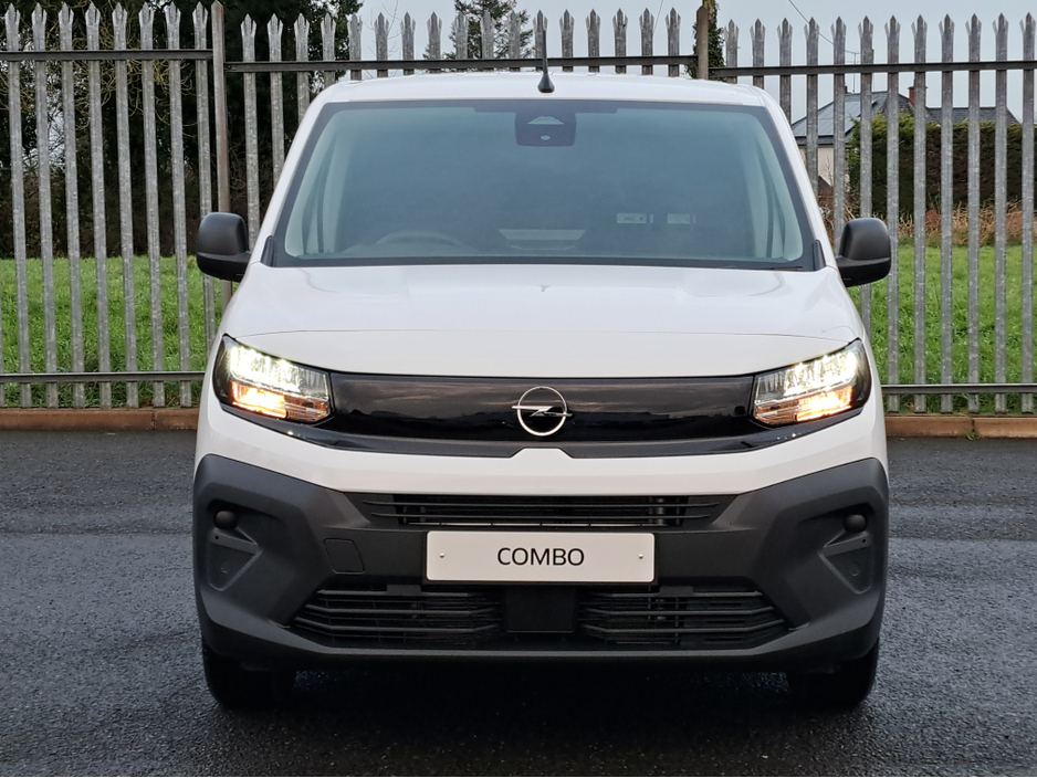 2026 Opel Combo KOMFORT  L1H1 1.5TD 100BHP  **LED HEADLIGTS** €21,098