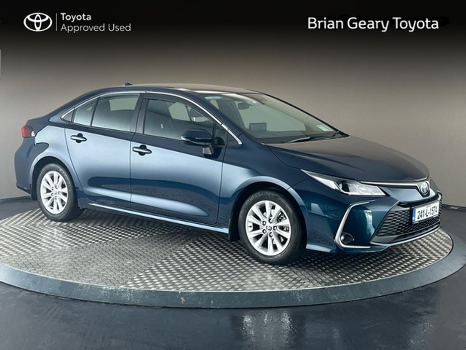 2024 Toyota Corolla LUNA SALOON Hybrid €28,950