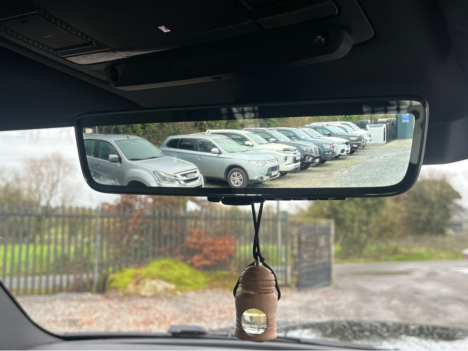 2025 Land Rover Defender HDTP XDYN HSE DM HARD TOP X-DYNAMIC €119,000