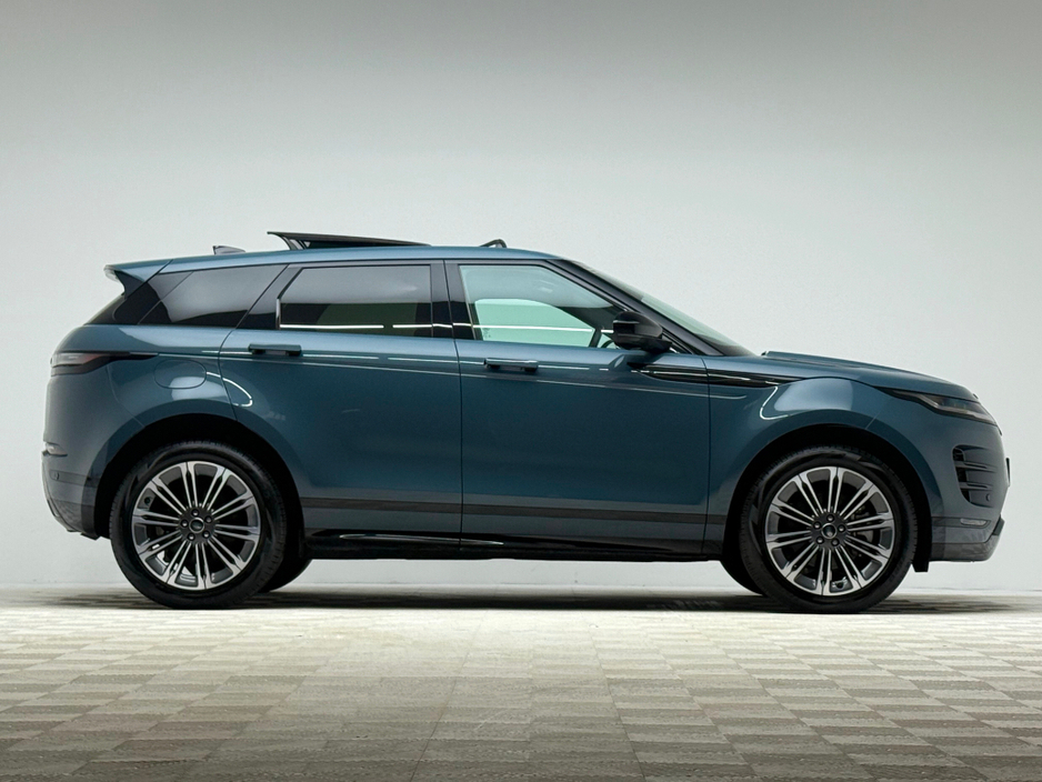 2024 Land Rover Range Rover Evoque HSE DYNAMIC P300E *HUGE SPEC* €52,990