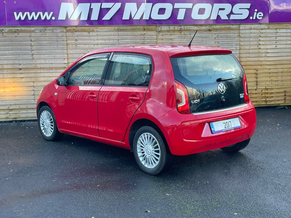 2017 Volkswagen up!  €10,950