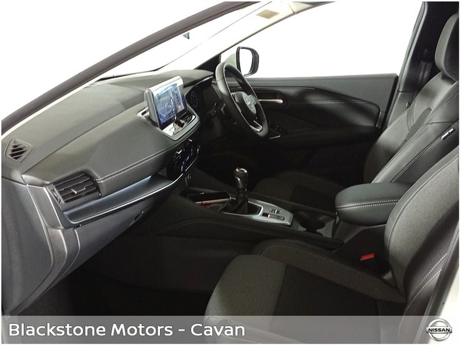 2025 Nissan Qashqai 1.3 PET MILD HYBRID SV PREMIUM €39,950