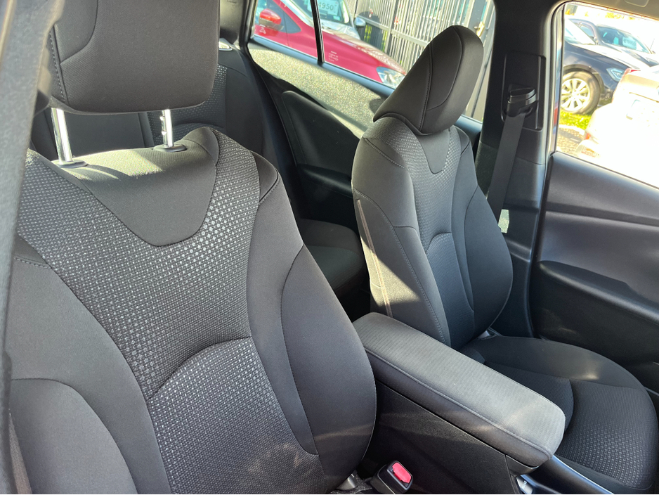 2020 Toyota Prius 1.8 HYBRID AUTOMATIC €16,950