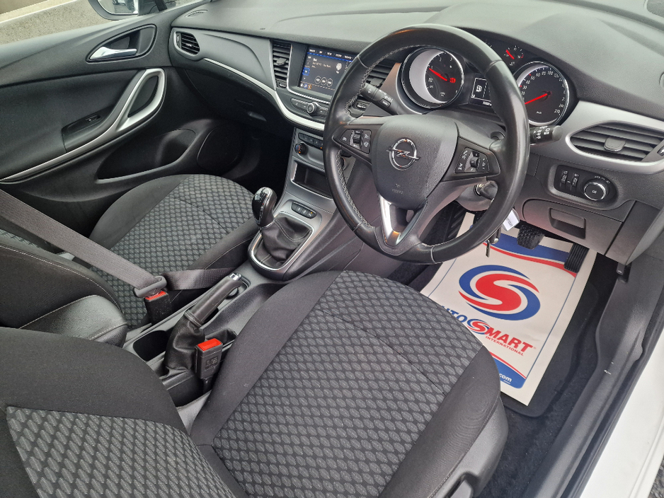 2022 Opel Astra van ED 1.5 122ps 5DR €9,950