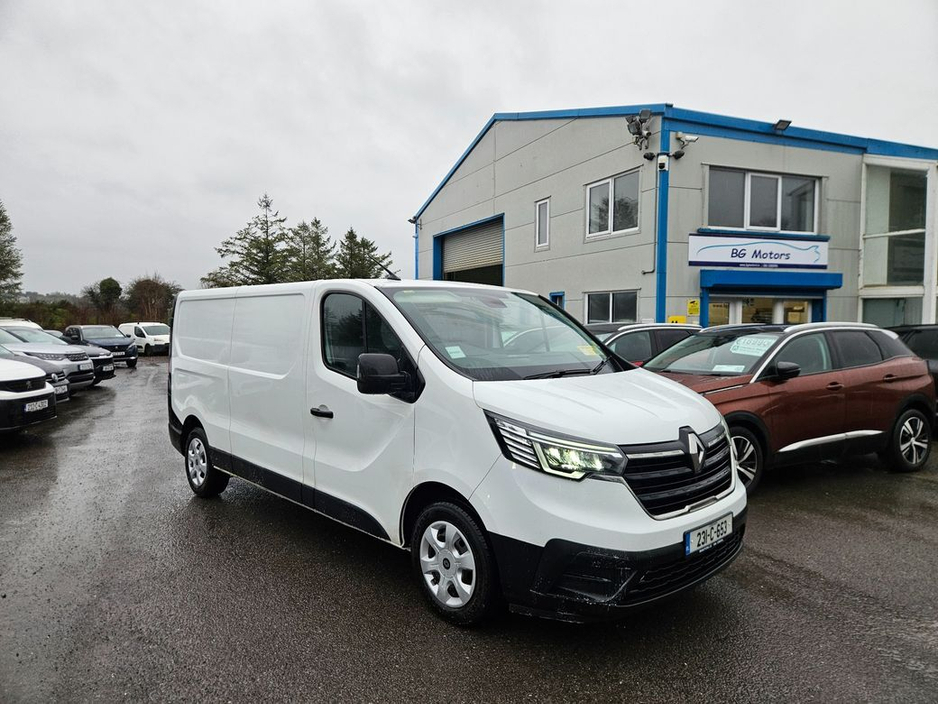 2023 Renault Trafic LL30 Blue DCI 130 Business PAN €24,990