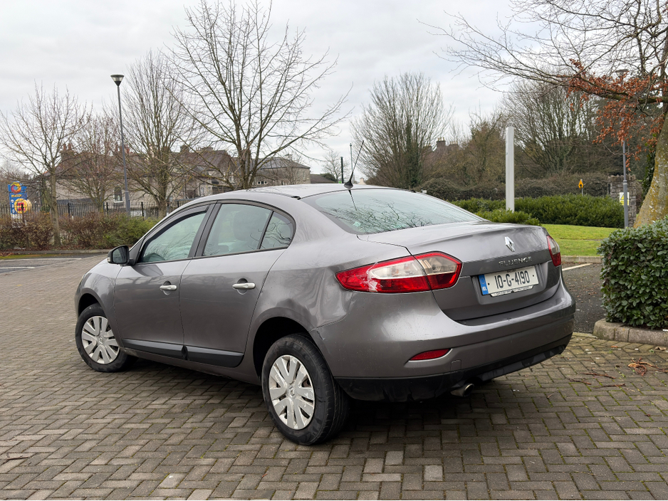 2010 Renault Fluence 1.5 DCI 86 ROYALE 4DR €990