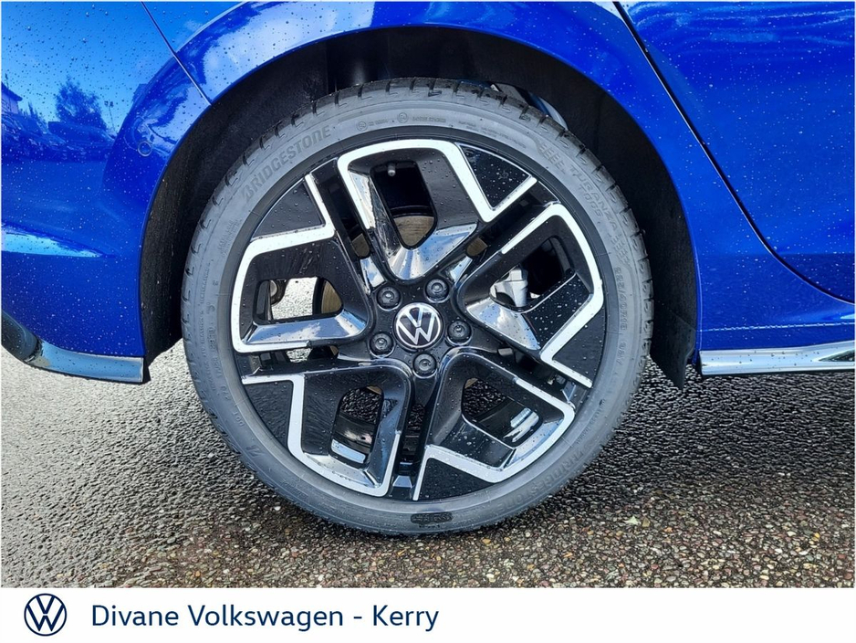 2026 Volkswagen Golf R LINE 1.5 PETROL BLACK STYLE €44,900