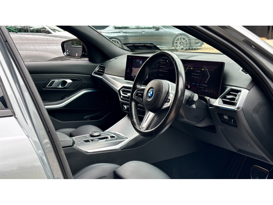 2022 BMW 3 Series 2022 (222) BMW 330e M-SPORT LCI 290BHP €33,999