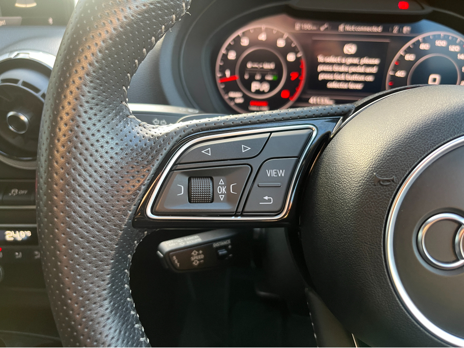 2018 Audi A3 S-LINE SALOON AUTOMATIC 1.4 PETROL //HIGH SPEC//LOW MILES//HALF LEATHER HEATED SEATS//ADAPTIVE CRUISE CONTROL//KEYLESS ENTRY// €22,950