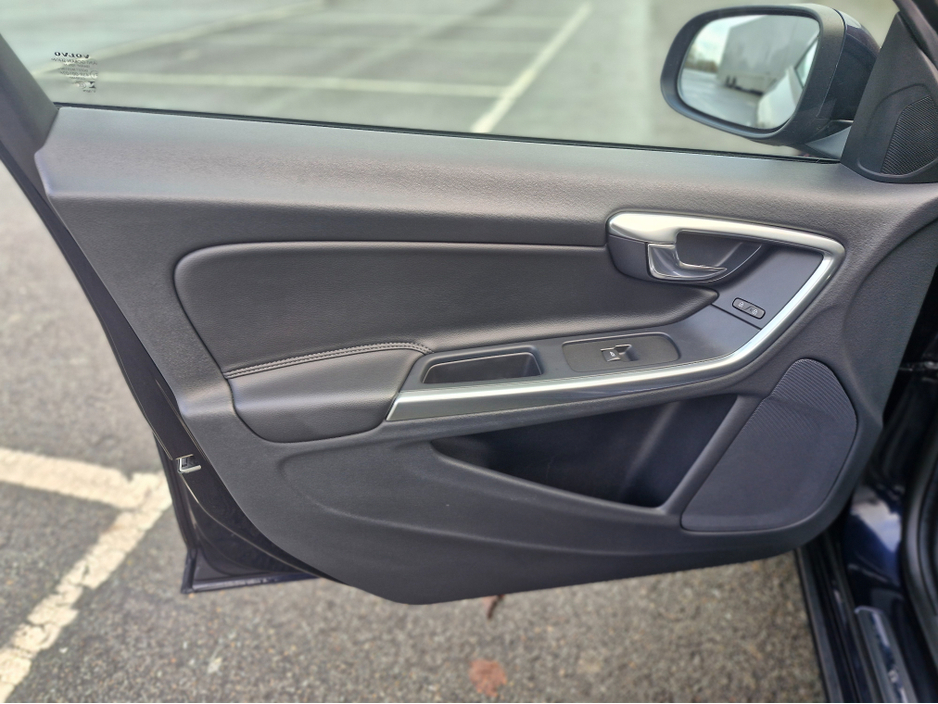 2015 Volvo V60 2.0 D D4 BUSINESS EDITION 190BHP €7,994