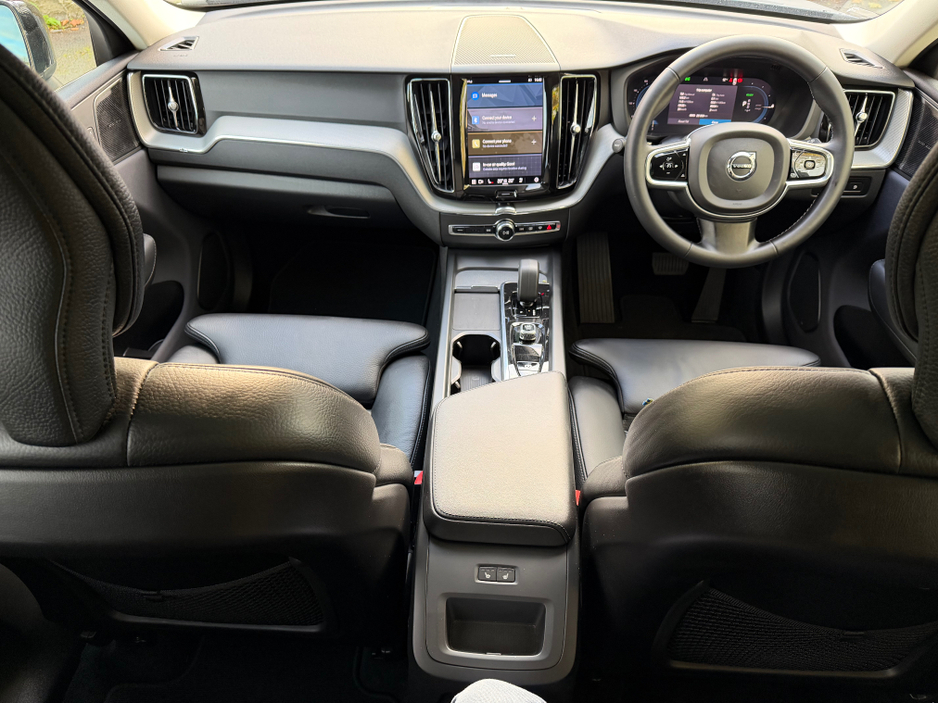 2023 Volvo XC60 ***SOLD***PLUS DARK T6 RECHARGE AWD//GREAT SPEC//LOVELY COLOUR COMBINATION//PANORAMIC ROOF//SIMI AND AA DEALER