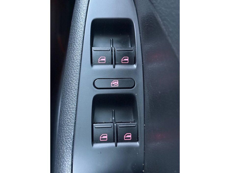 2017 Volkswagen Jetta 2.0 TDI 110HP Highline €12,950