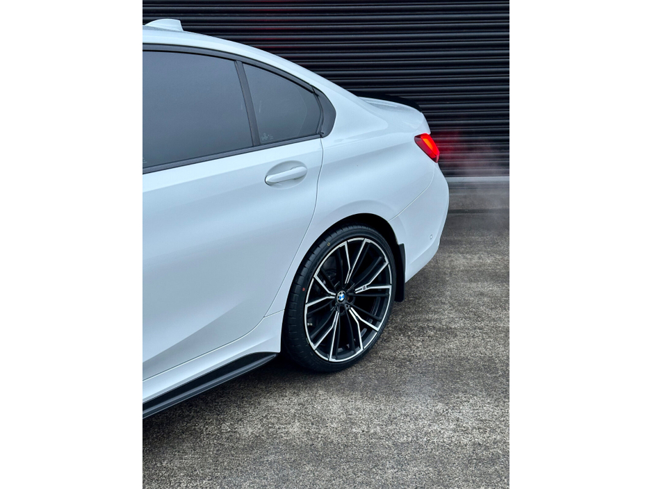 2022 BMW 3 Series  €32,995