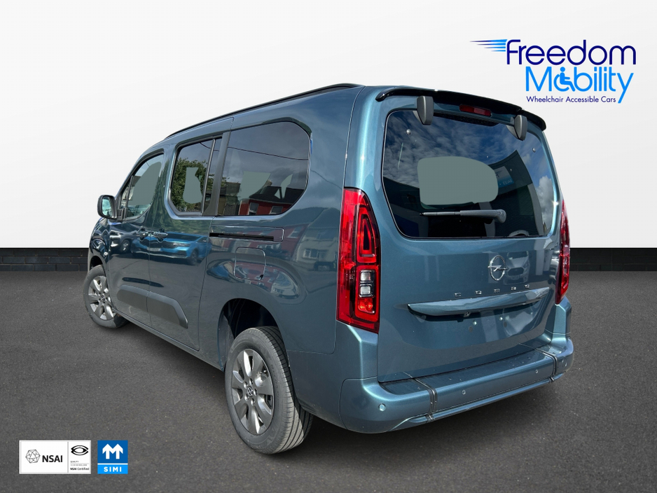 2026 Opel Combo Life Auto Wheelchair Accessible. 130bhp €35,700