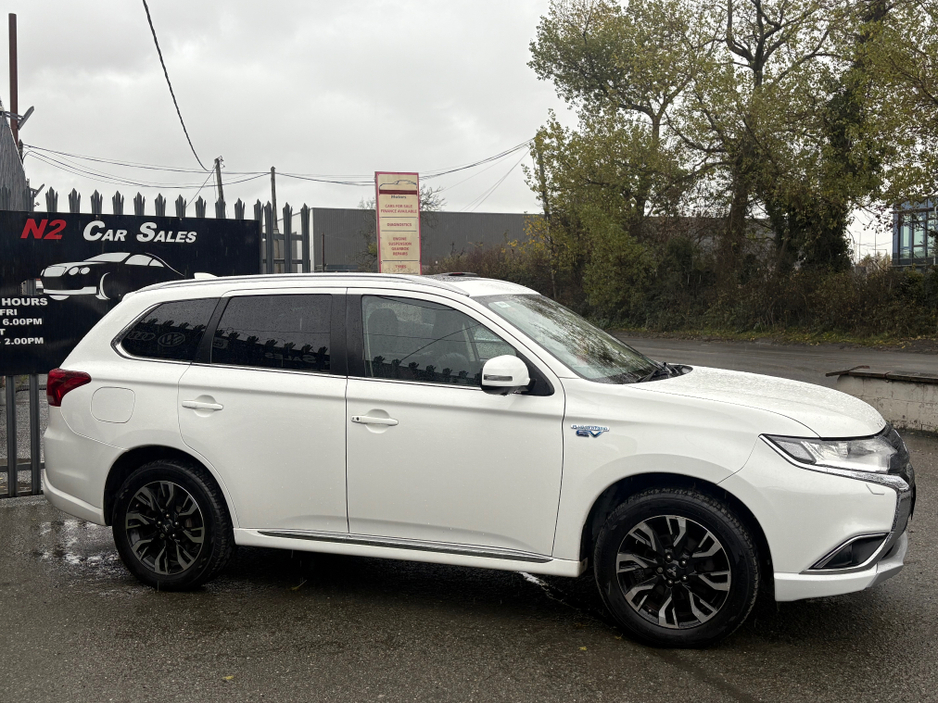 2017 Mitsubishi Outlander 2.0 4H PHEV 200BHP 5 5DR AUTO €17,950