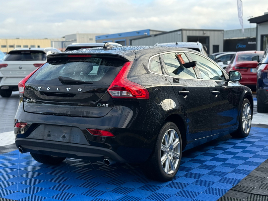 2018 Volvo V40 D4 INSCRIPTION - 2.0L DIESEL - AUTO - 12M WARRANTY - CAR: 1615 €14,950