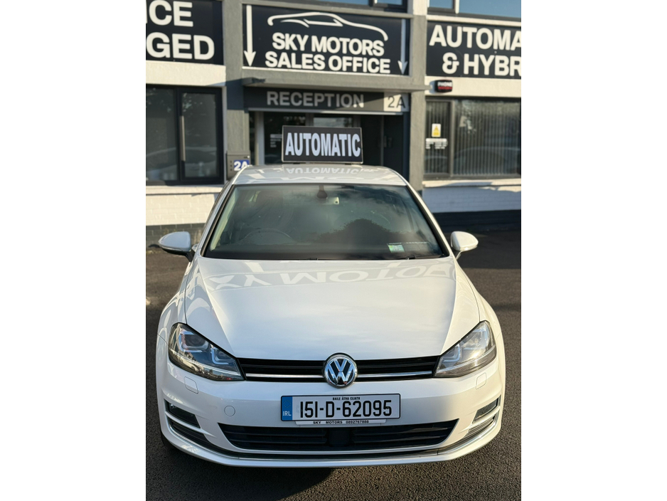2015 Volkswagen Golf  €14,990