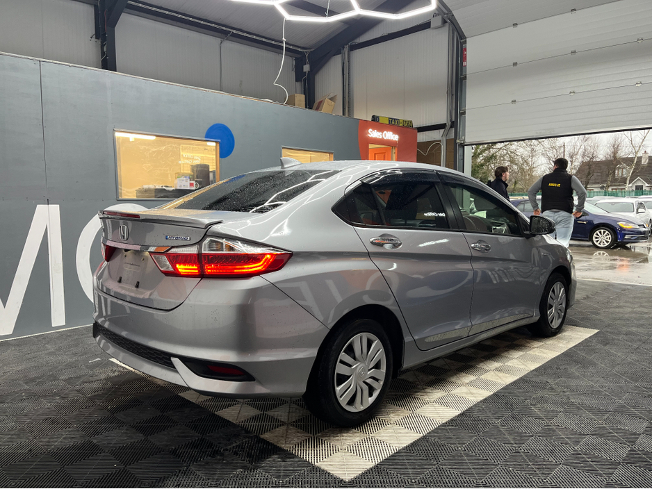 2020 Honda Grace €16950! 2020 HONDA GRACE HYBRID LX SENSING 1.5 AUTOMATIC / REVERSE CAMERA / CRUISE CONTROL €16,950