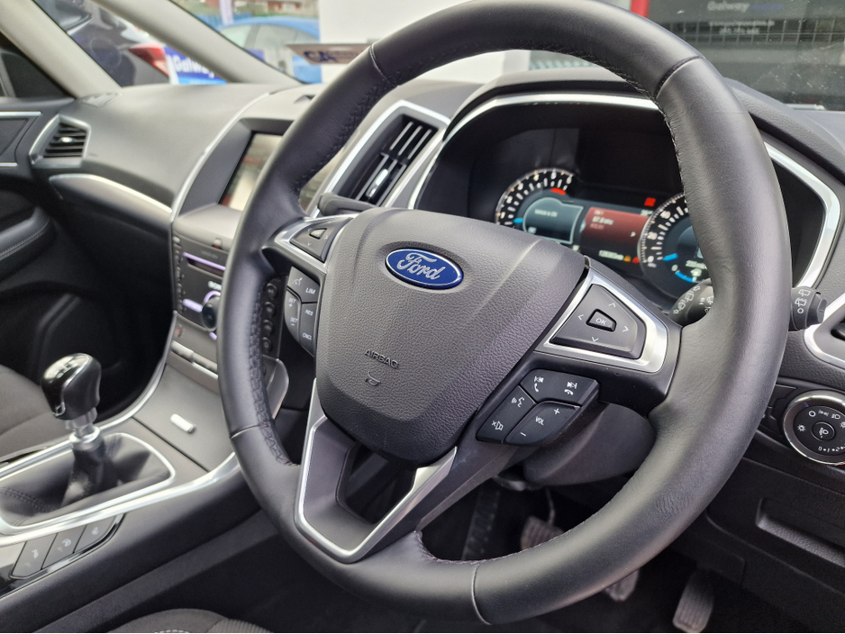 2016 Ford S-Max TITANIUM  2.0 TDCI-LOW MILEAGE-NEW NCT €13,450