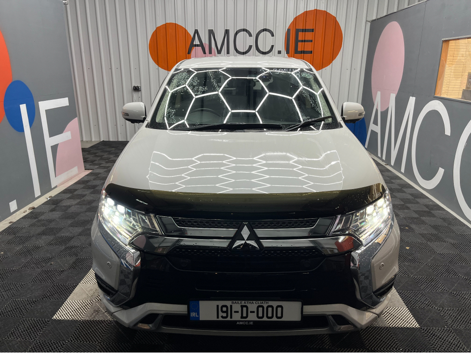 2019 Mitsubishi Outlander €18950! 2019 MITSUBISHI OUTLANDER PHEV G 2.4 AUTOMATIC / CRUISE CONTROL / 360° PARKING CAMERA / PADDLE SHIFTER / ELECTRIC HEATED SEATS / HEATED STEERING WHEEL €18,950