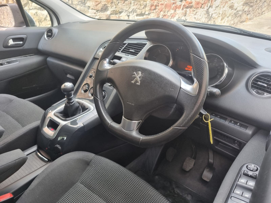 2016 Peugeot 5008 1.6 Blue Hdi 120 Active €7,750