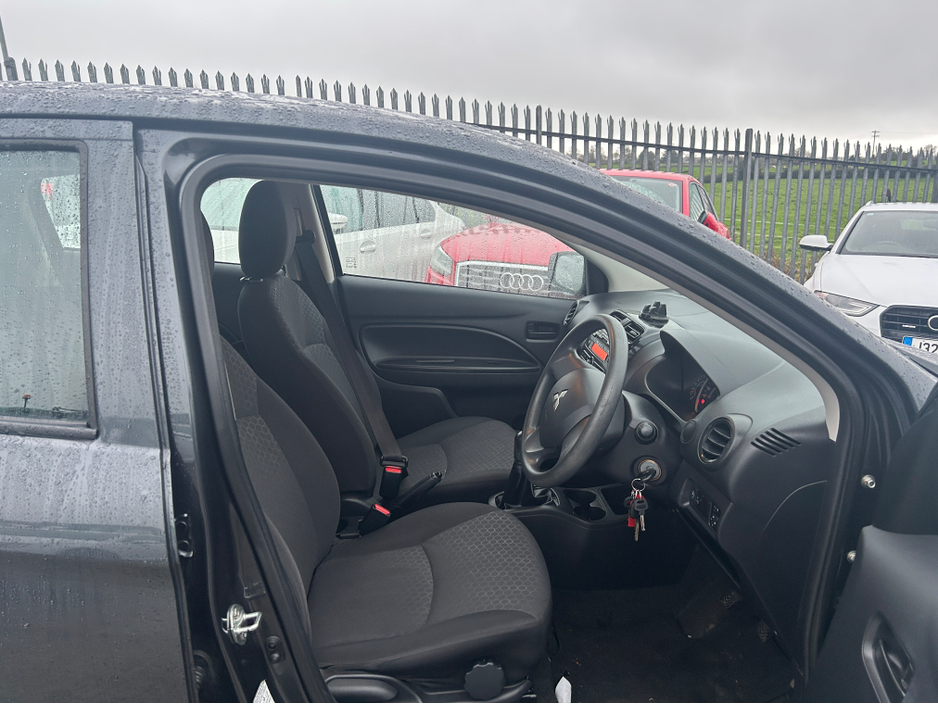 2015 Mitsubishi Space Star 1.0 INVITE MT 4DR €5,995