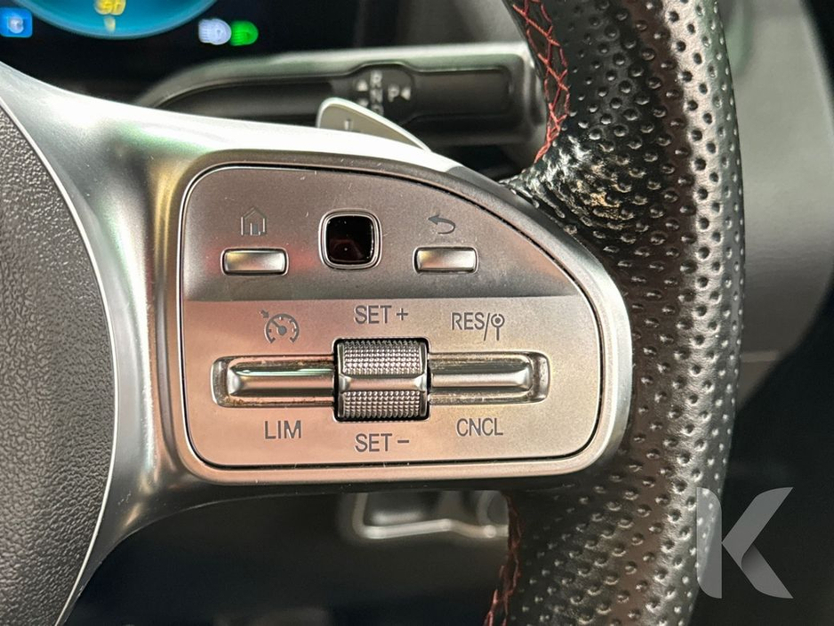 2022 Mercedes-Benz EQA EQA 250 AMG LINE - HEATED SEATS - REVERSE CAMERA - AMBIENT LIGHTING - ELECTRIC TAILGATE €28,950