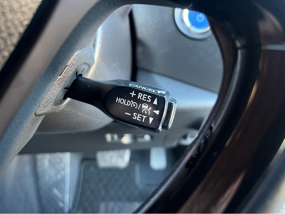 2019 Toyota C-HR SOL HYBRID AUTOMATIC 1.8 PETROL //HIGH SPEC//FULL LEATHER HEATED SEATS//KEYLESS ENTRY//REVERSE CAMERA// €20,950