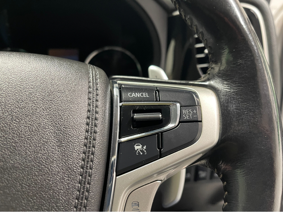 2019 Mitsubishi Outlander (Low Kms) HYBRID 2.4 PHEV AUTOMATIC 5DR MODEL  www.bolandscarcentre.ie €22,900