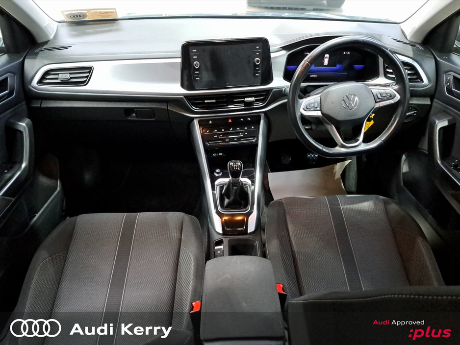 2023 Volkswagen T-Roc 2.0TDI 116HP LIFE €31,950