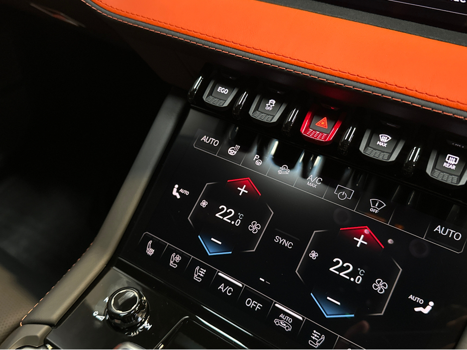 2025 Lamborghini Urus URUS S-E 4X4 V8 TWIN TURBO €359,950