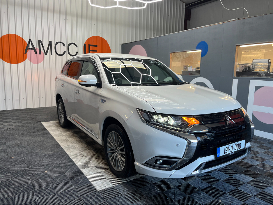 2019 Mitsubishi Outlander €22950! 2019 MITSUBISHI OUTLANDER PHEV G PREMIUM PACKAGE 2.4 AUTOMATIC / 360° PARKING CAMERA / CRUISE CONTROL / ELECTRIC MEMORY & HEATED SEATS / PADDLE SHIFTERS €22,950
