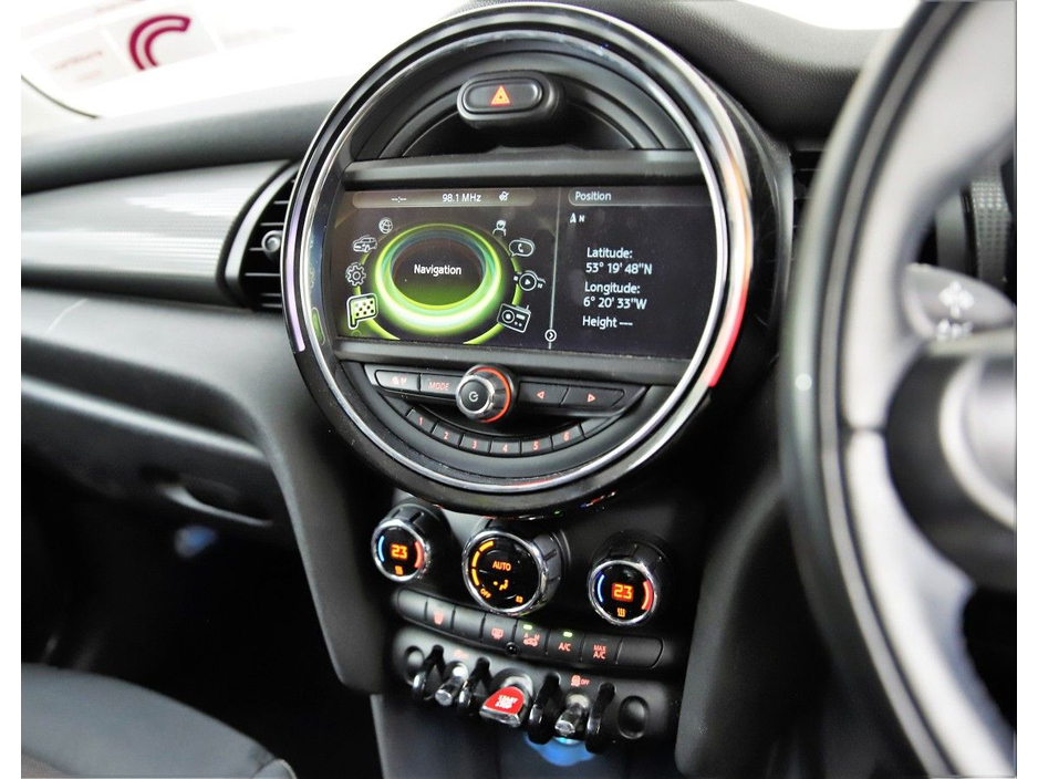 2016 MINI Hatch 1.5 AUTO 5DR *1 YEARS WARRANTY* €14,990