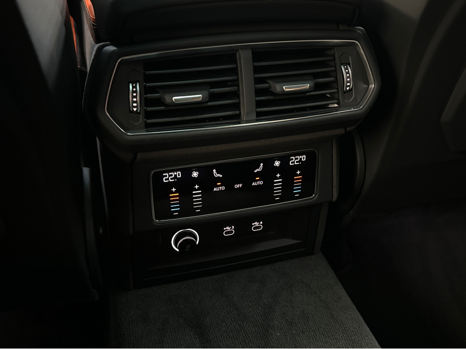 2025 Lamborghini Urus URUS S-E 4X4 V8 TWIN TURBO €359,950