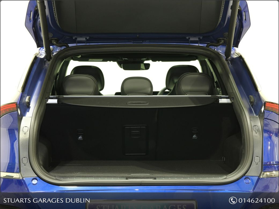 2022 Kia EV6 EV6 GT LINE: YACHT BLUE METALLIC, BLACK AND IVORY ALCANTARA INTERIOR, SUNROOF, 360 CAMERAS, WIRELESS CHARGING, HEADS UP DISPLAY €31,945